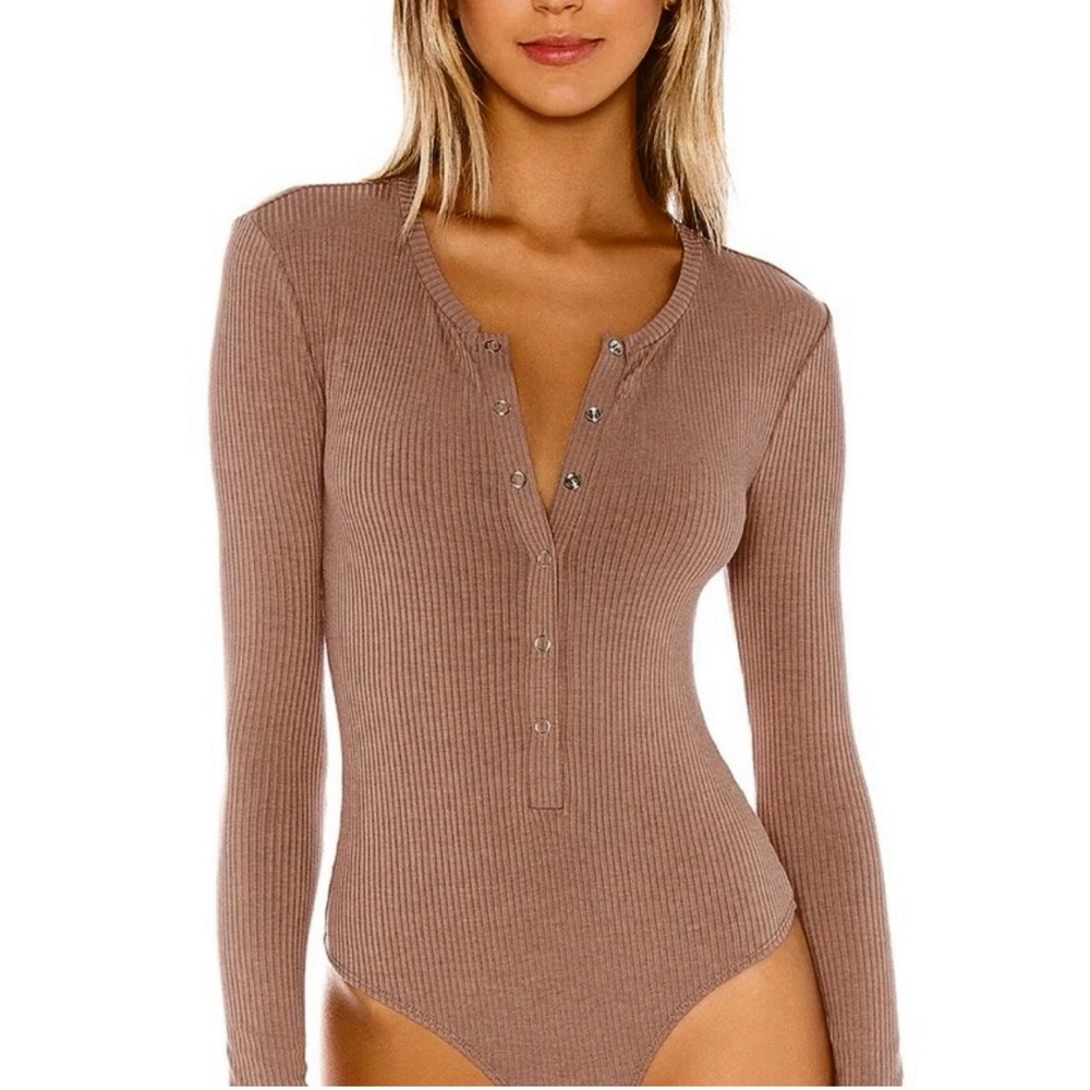 Privacy Please Ribbed Taupe Bodysuit‎
